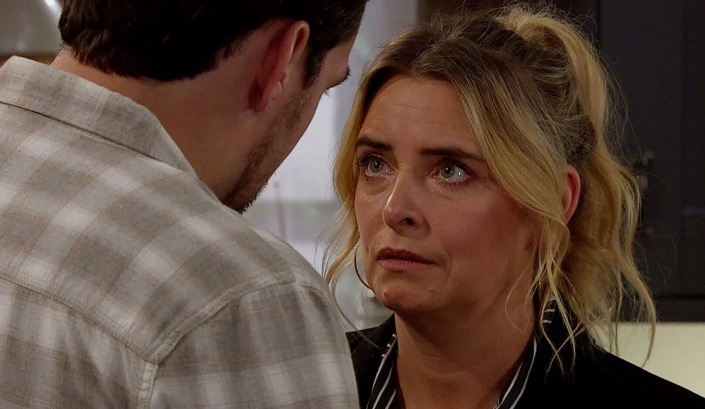 6 Emmerdale spoilers: Charity opens up and Aaron's in danger